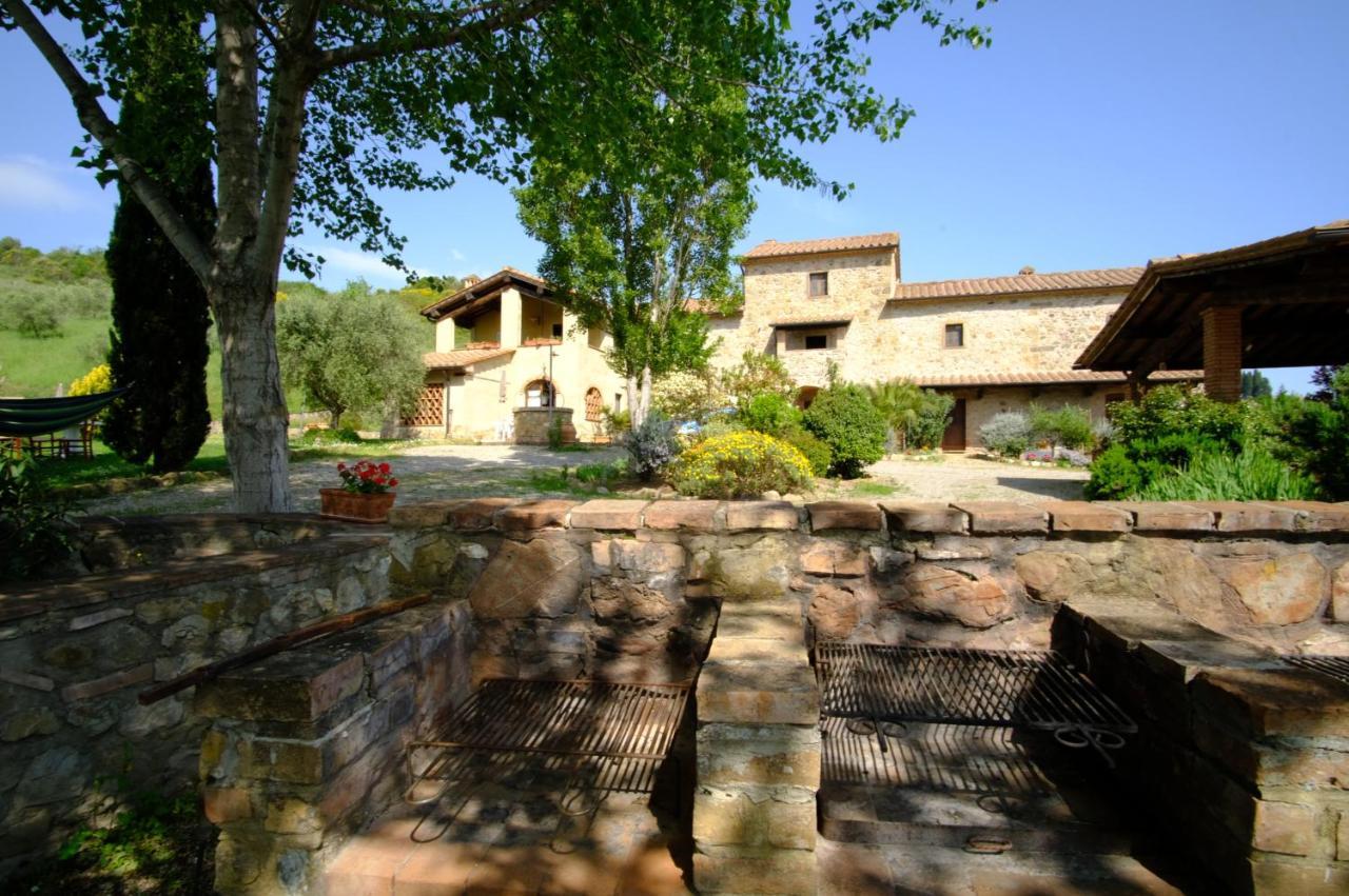 Agriturismo Lucertola Монтекатини-Валь-ди-Чечина Экстерьер фото
