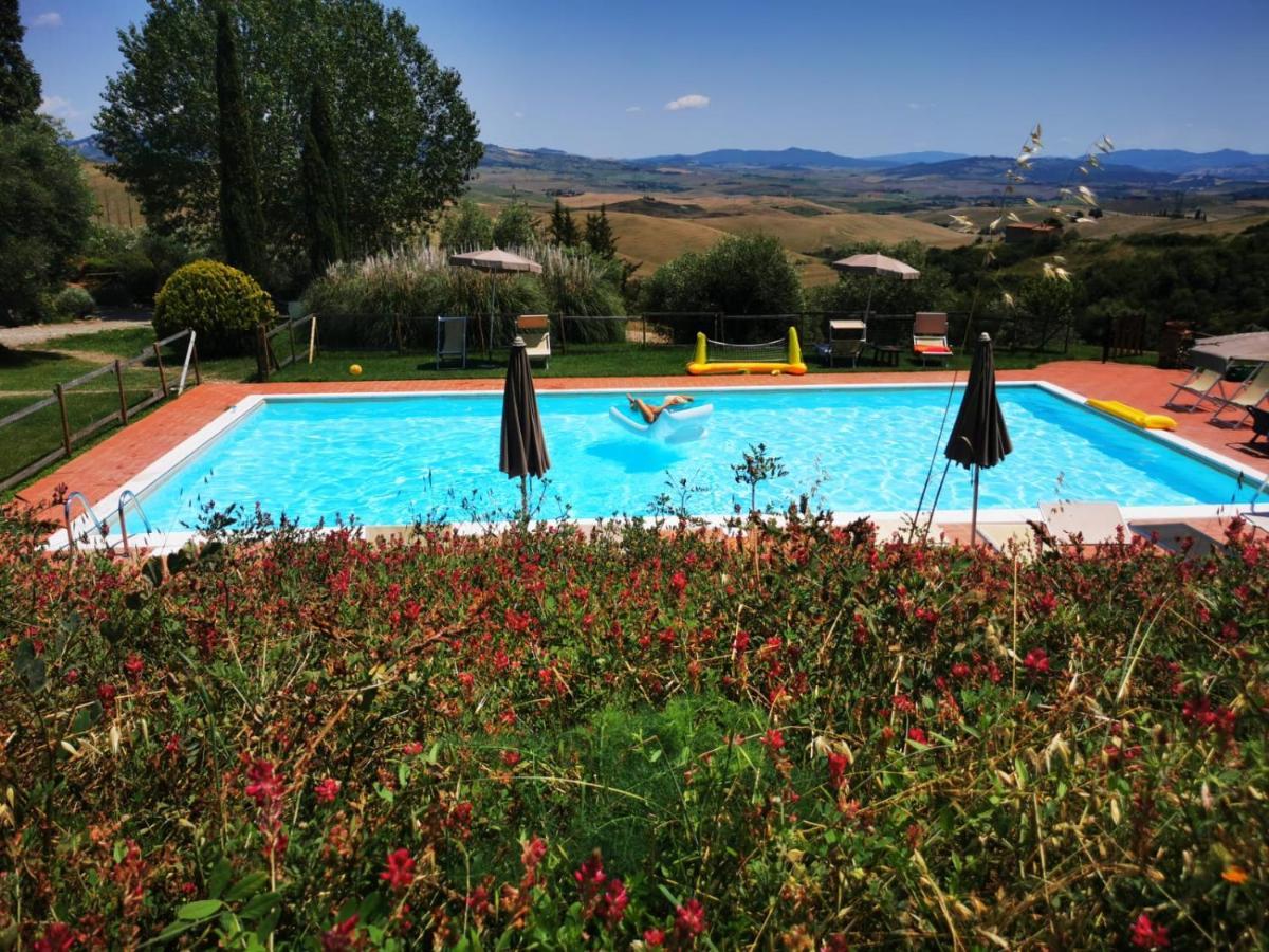 Agriturismo Lucertola Монтекатини-Валь-ди-Чечина Экстерьер фото