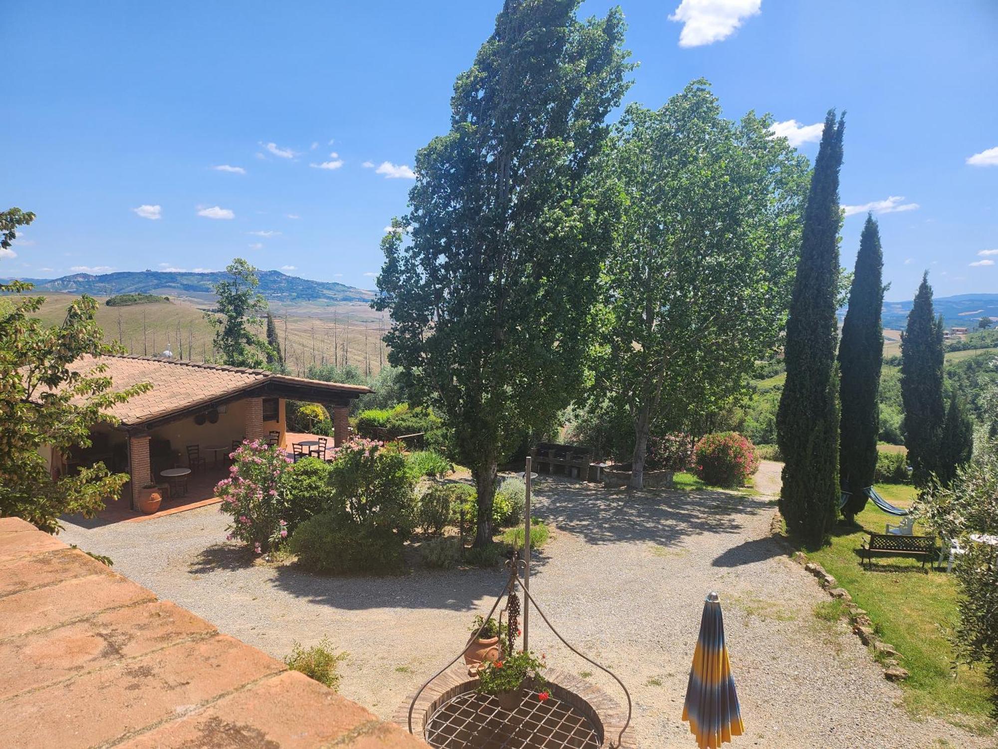 Agriturismo Lucertola Монтекатини-Валь-ди-Чечина Экстерьер фото