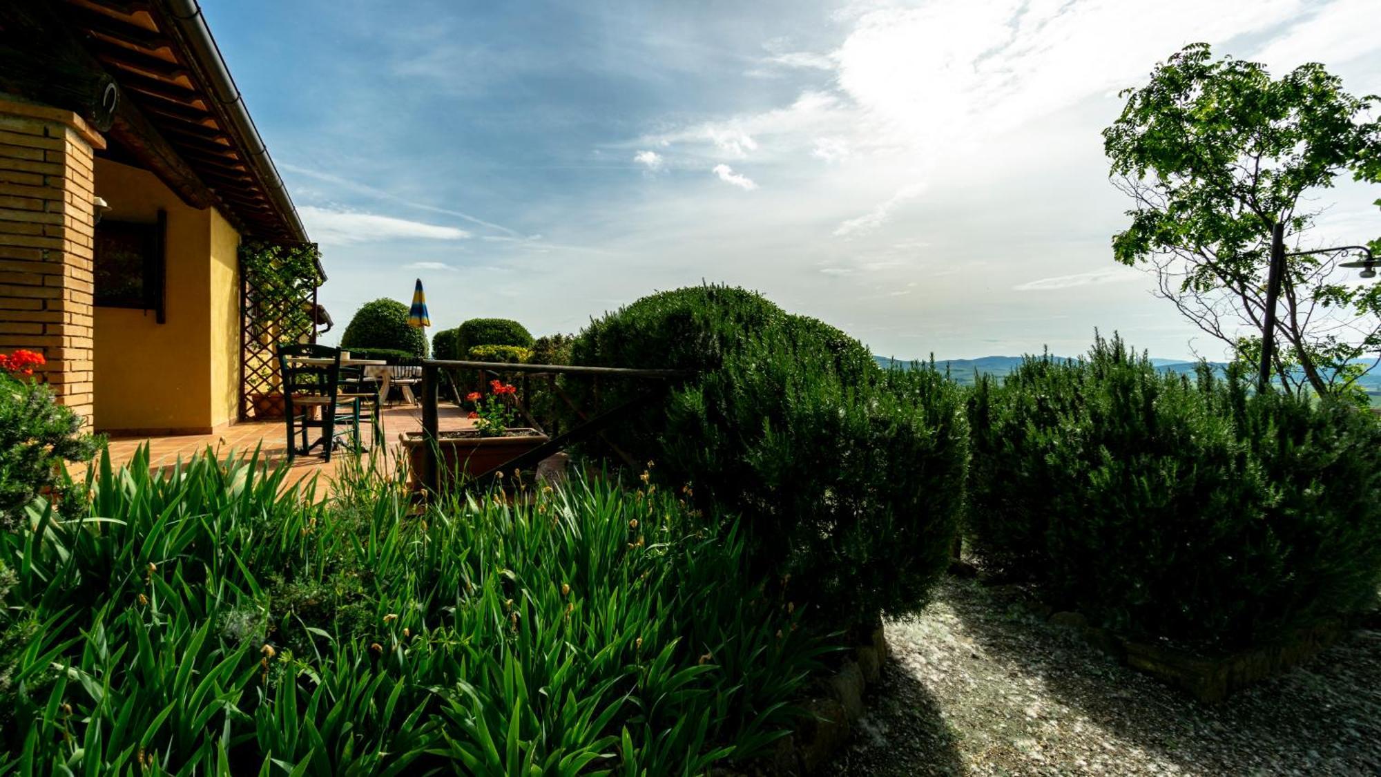 Agriturismo Lucertola Монтекатини-Валь-ди-Чечина Экстерьер фото