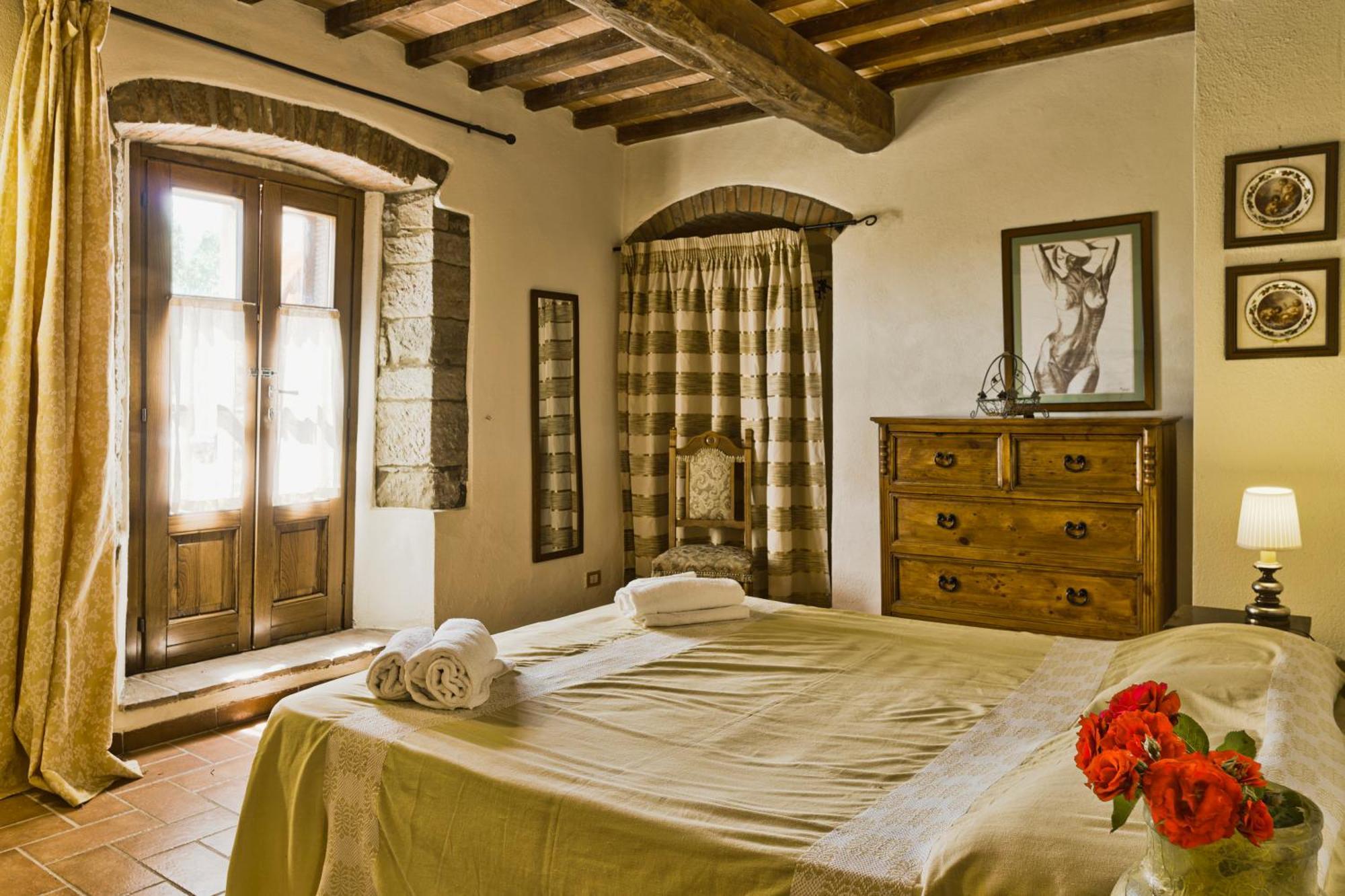 Agriturismo Lucertola Монтекатини-Валь-ди-Чечина Номер фото