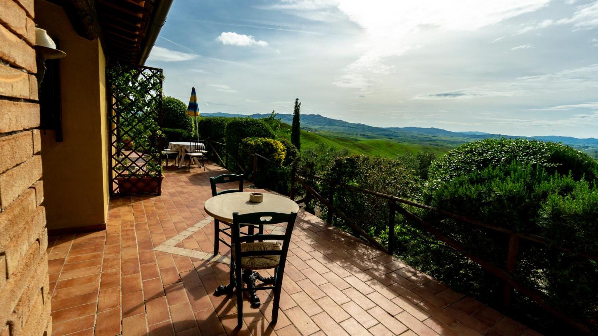 Agriturismo Lucertola Монтекатини-Валь-ди-Чечина Номер фото