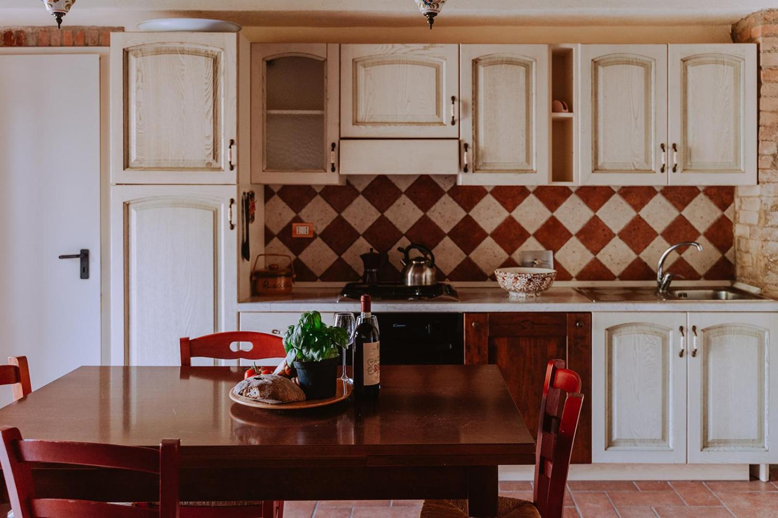 Agriturismo Lucertola Монтекатини-Валь-ди-Чечина Номер фото
