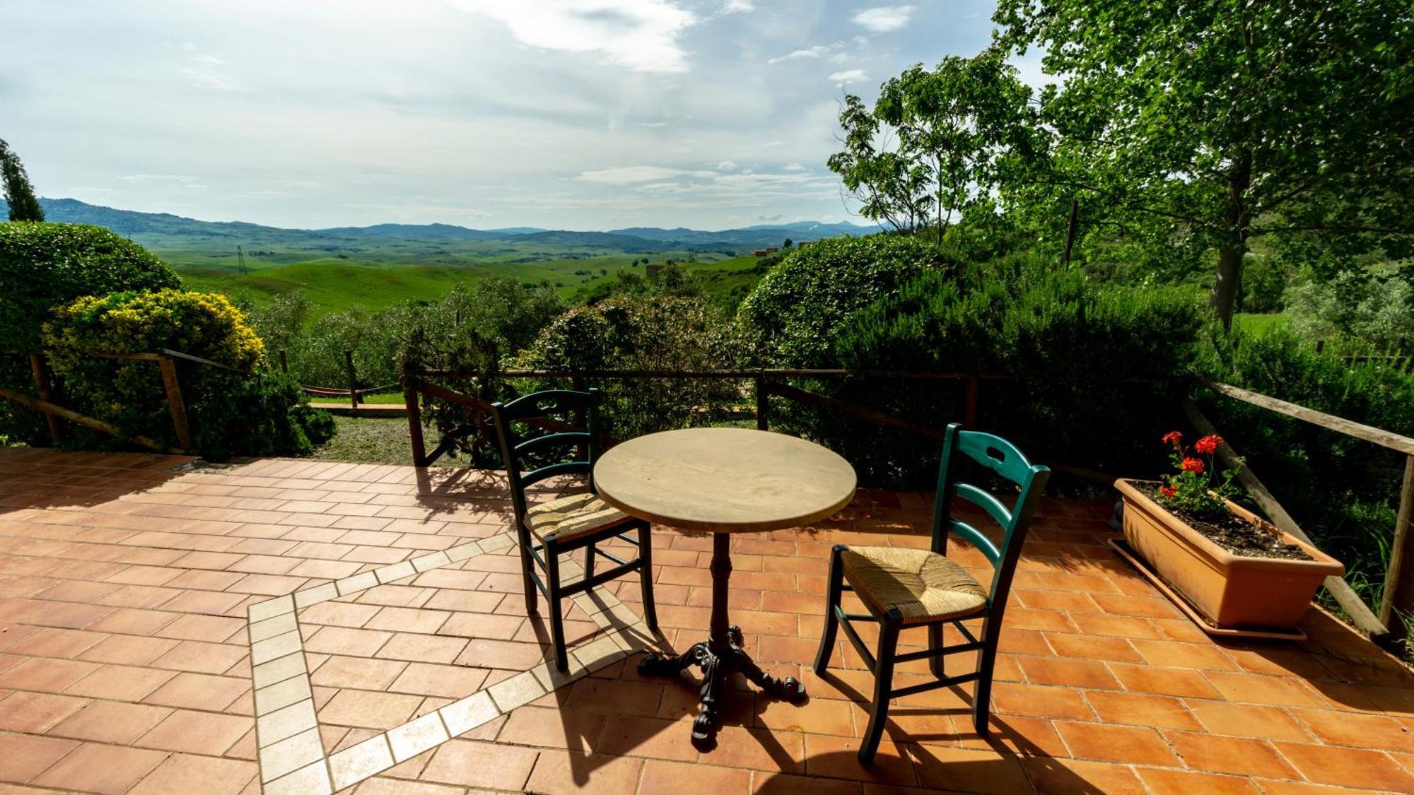 Agriturismo Lucertola Монтекатини-Валь-ди-Чечина Экстерьер фото
