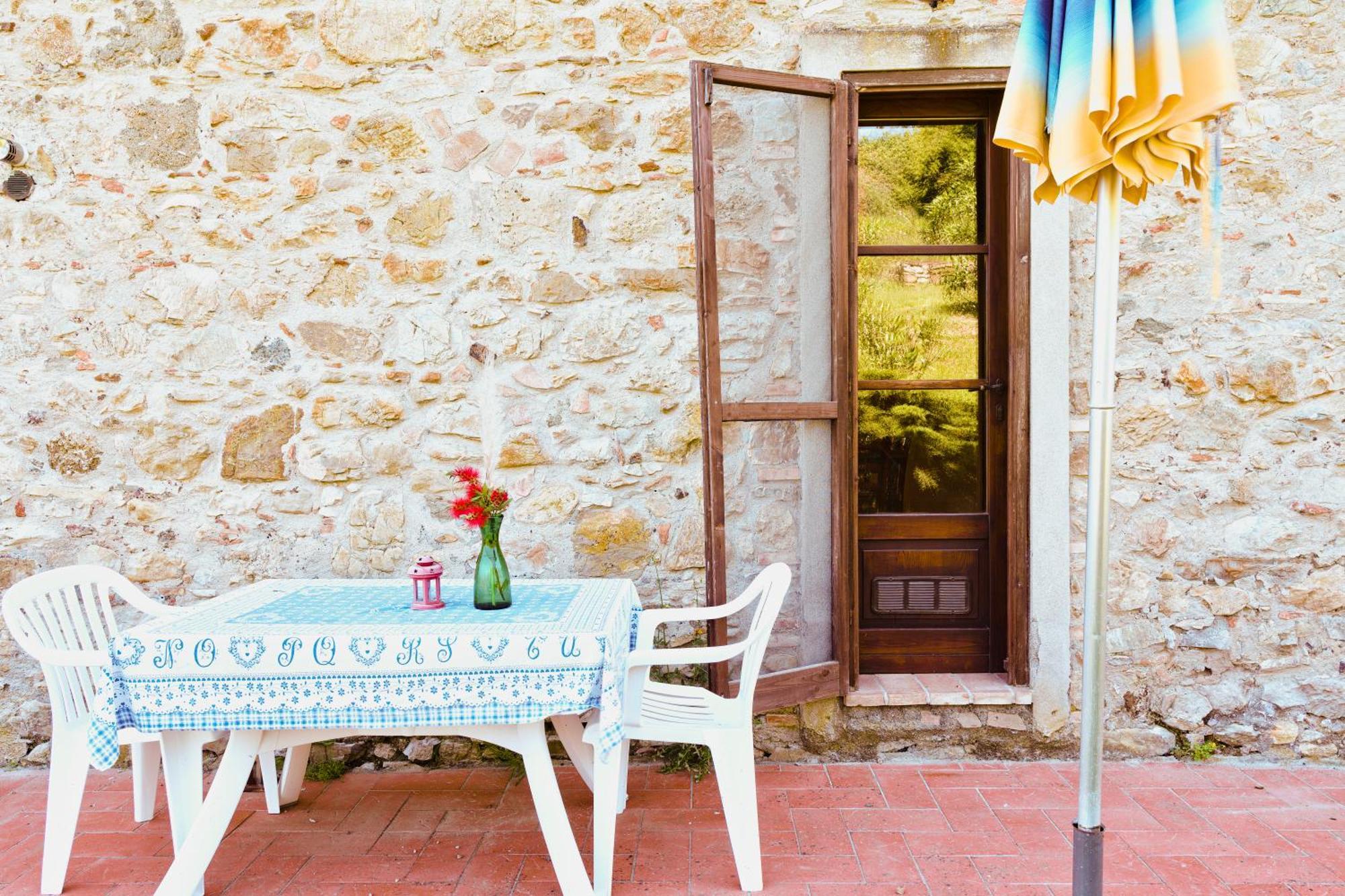Agriturismo Lucertola Монтекатини-Валь-ди-Чечина Номер фото