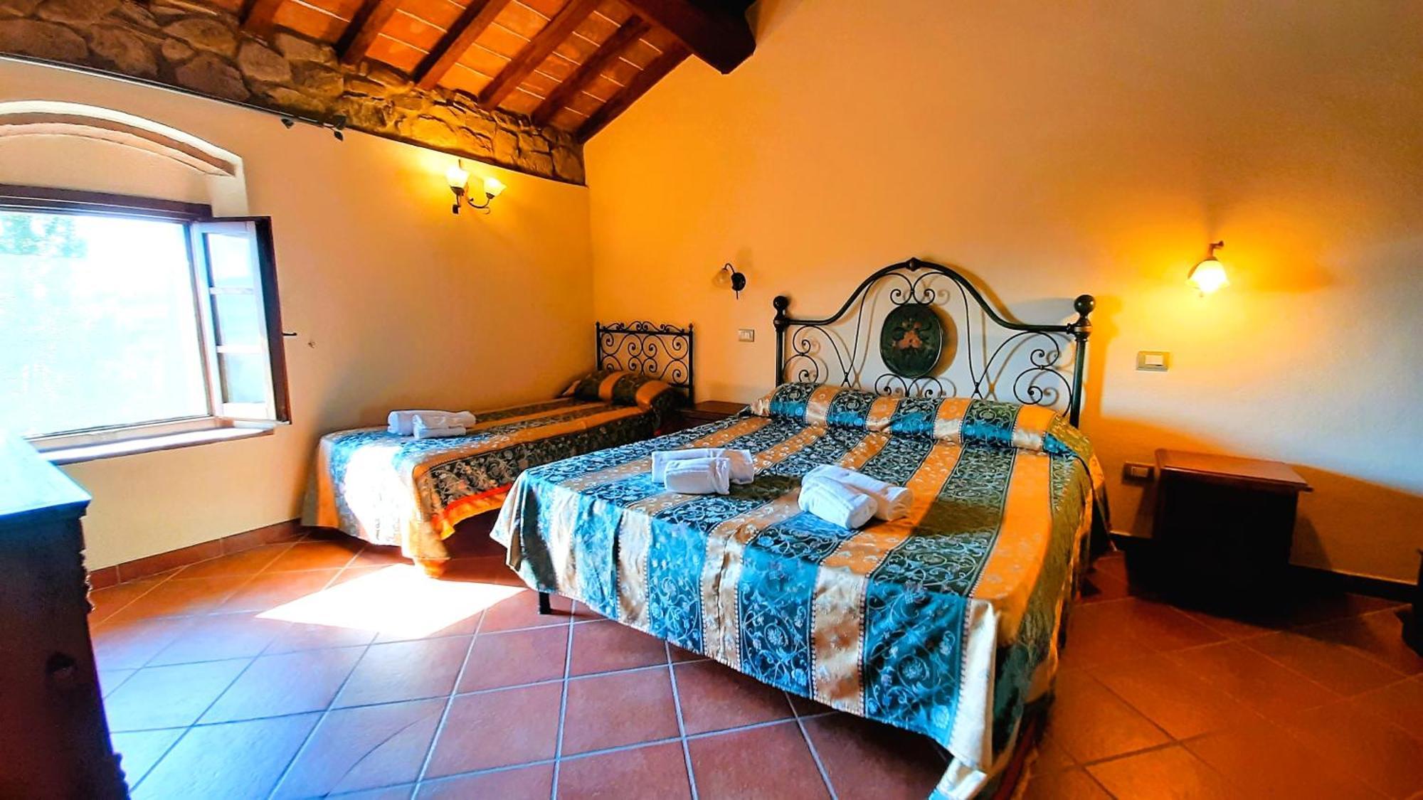 Agriturismo Lucertola Монтекатини-Валь-ди-Чечина Номер фото